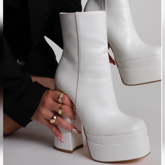 Sexy white In Booties - Picture 2 of 6